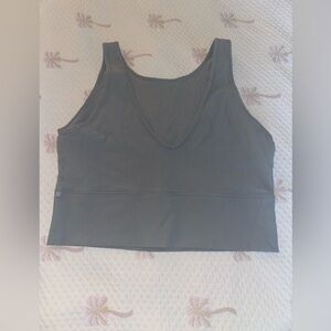 Lululemon Athletica Size 14 Power Pivot Tank in Rhino Grey